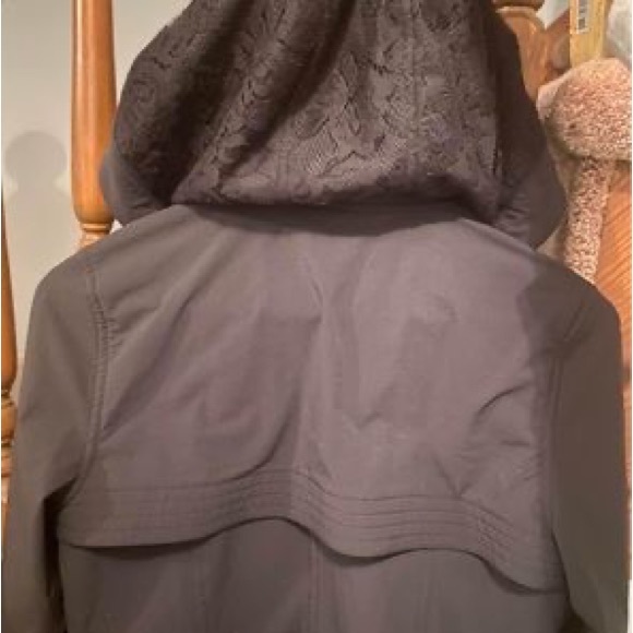 Titika jacket - Picture 11 of 13